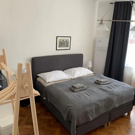Apartment Skolska *